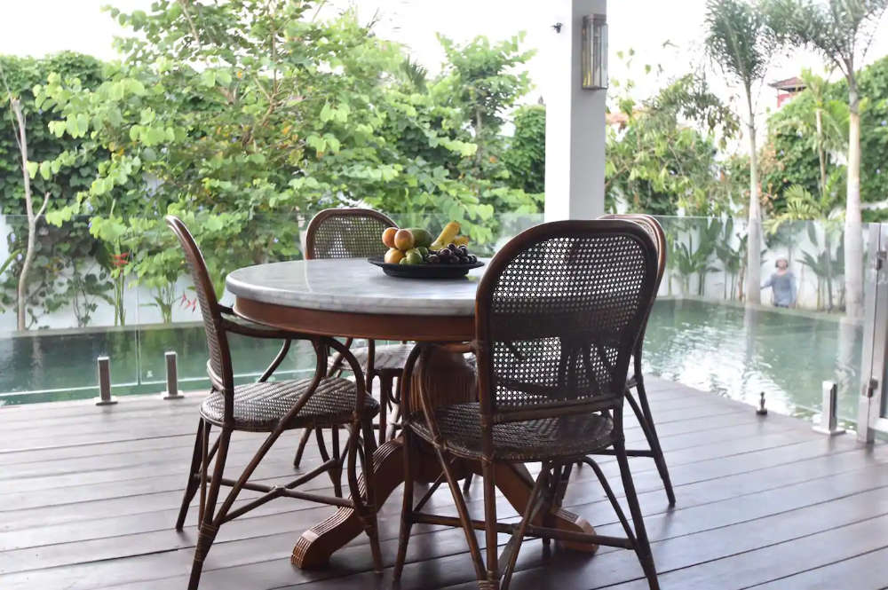 Bali Luxury Villa Chair and table - ordering custom made furniture in Bali